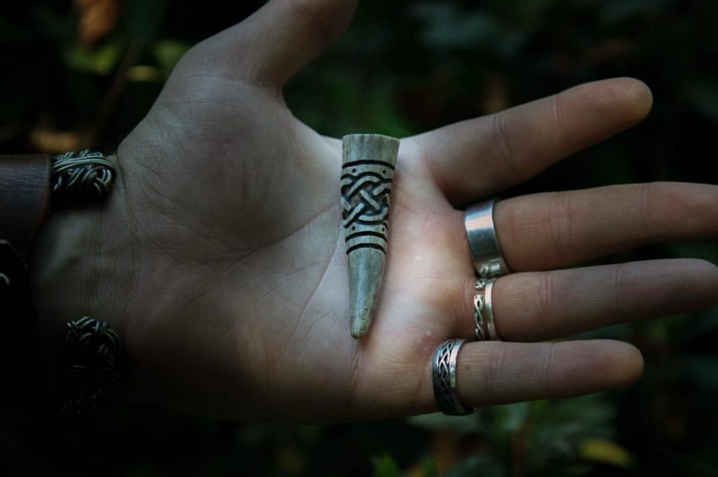 The Bone Carver @the_bone_carver